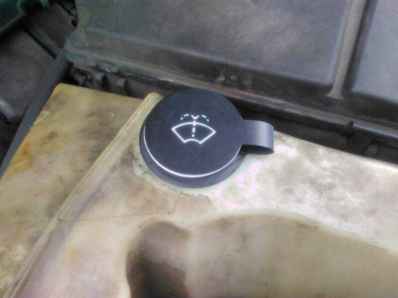 Mercedes Benz Ml Mk1 (W163) Yedek Cam Sıvısı Kapağı Plastik Aparat