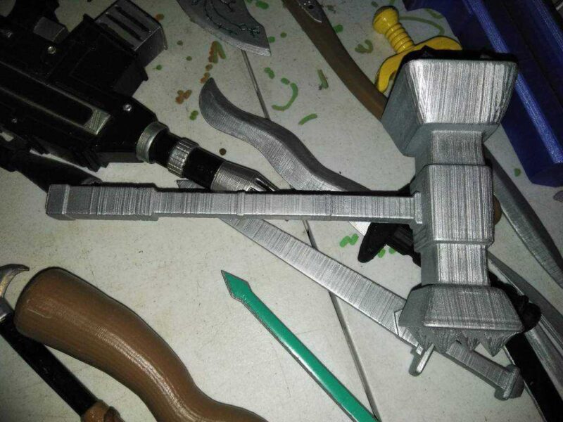 Fortnites Doom Hammer Plastik Aparat - Görsel 4