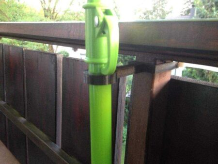 30X42Mm Çelik Borudan Yapılmış Bir Balkon İçin Şemsiye Tutucu Plastik Aparat