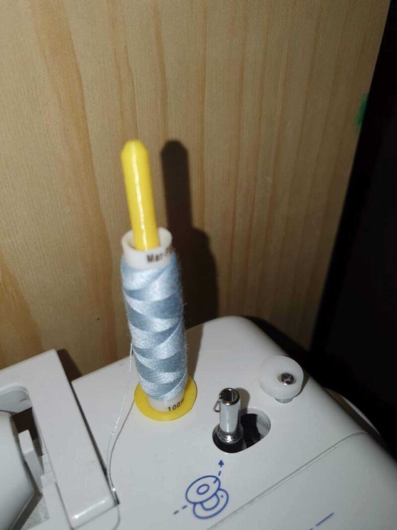 Veronica 404 Dikiş Makinesi İçin Makara Tutucu Plastik Aparat - Görsel 2