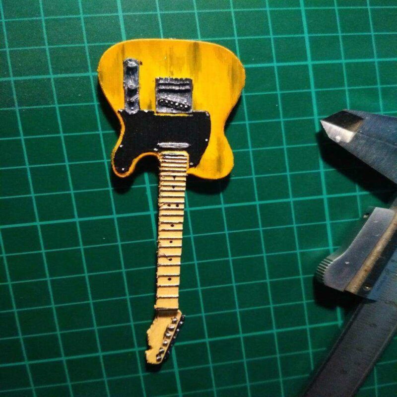 Fender Telecaster Minyatür Plastik Aparat - Görsel 2