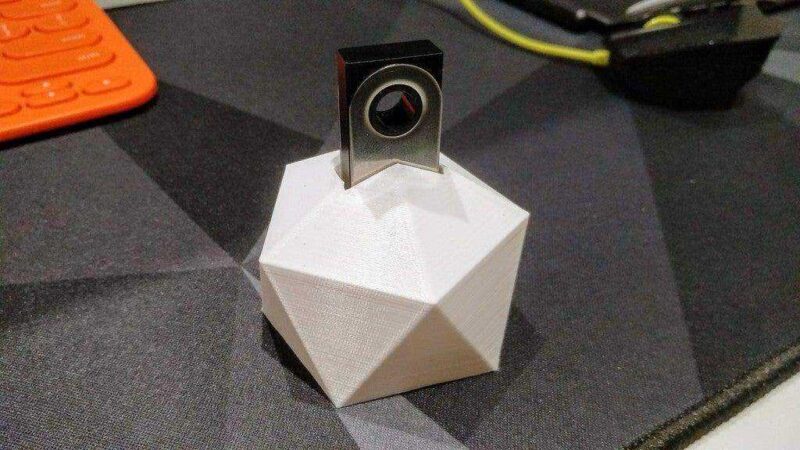 Ledger Nano veya benzer boyuttaki nesneler için poligonal tutucu - Görsel 2