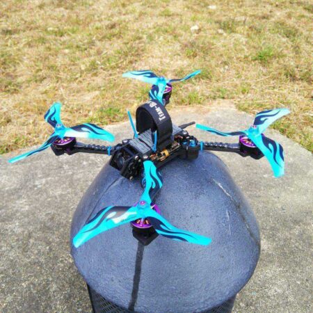 T4Bee Paratank_215 5 Fpv Drone Quadcopter Mavi Plastikler İçerik