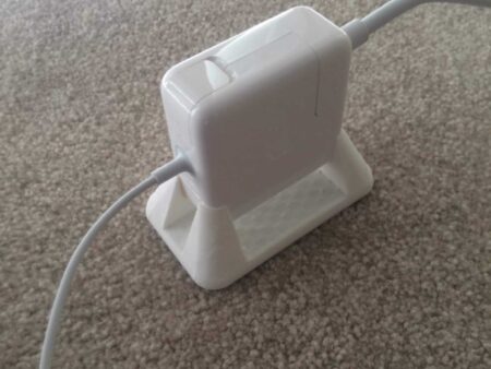 MacBook Pro AC Power Adaptör Standı Aparat Düzenleyici Organizer
